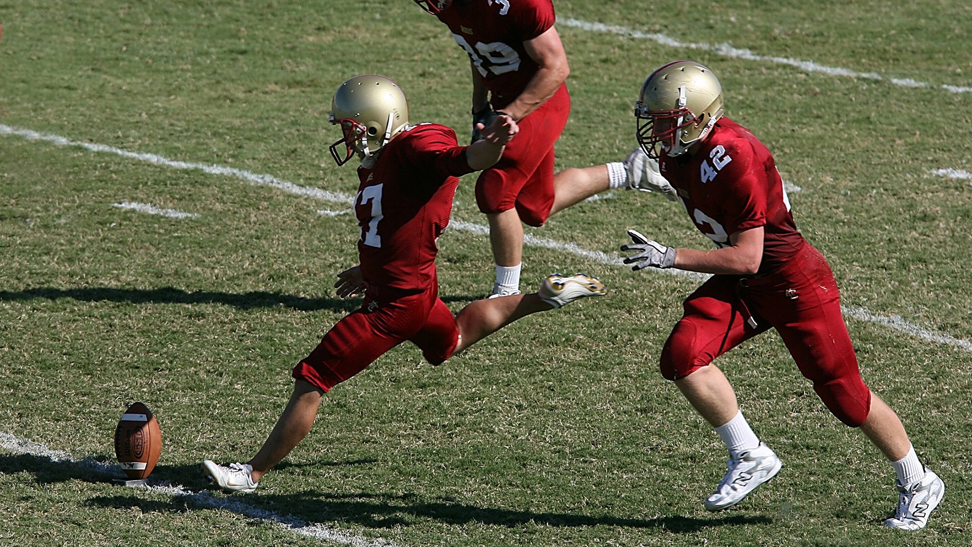 中国足球职业联赛多维度分析球员表现，中国足球联赛开始走向职业化