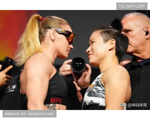UFC 女王怒喷对手：你就是软的