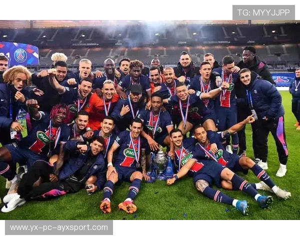 主帅亲自督导定位球训练，角球演习频率翻倍