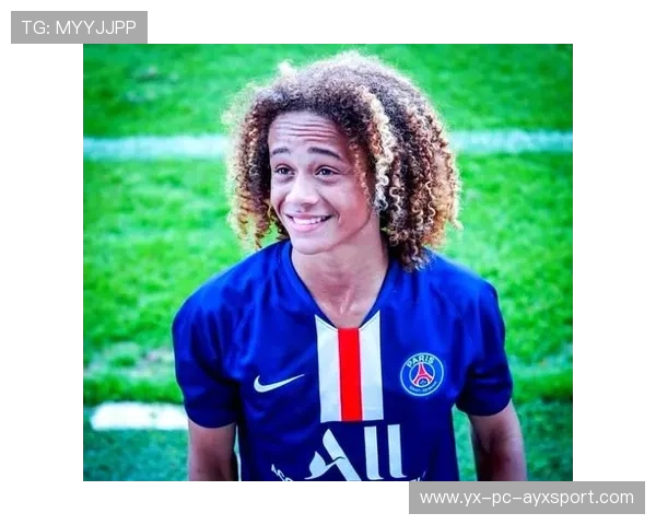 哈维·西蒙斯转会至巴黎圣日耳曼，fm2020哈维西蒙斯