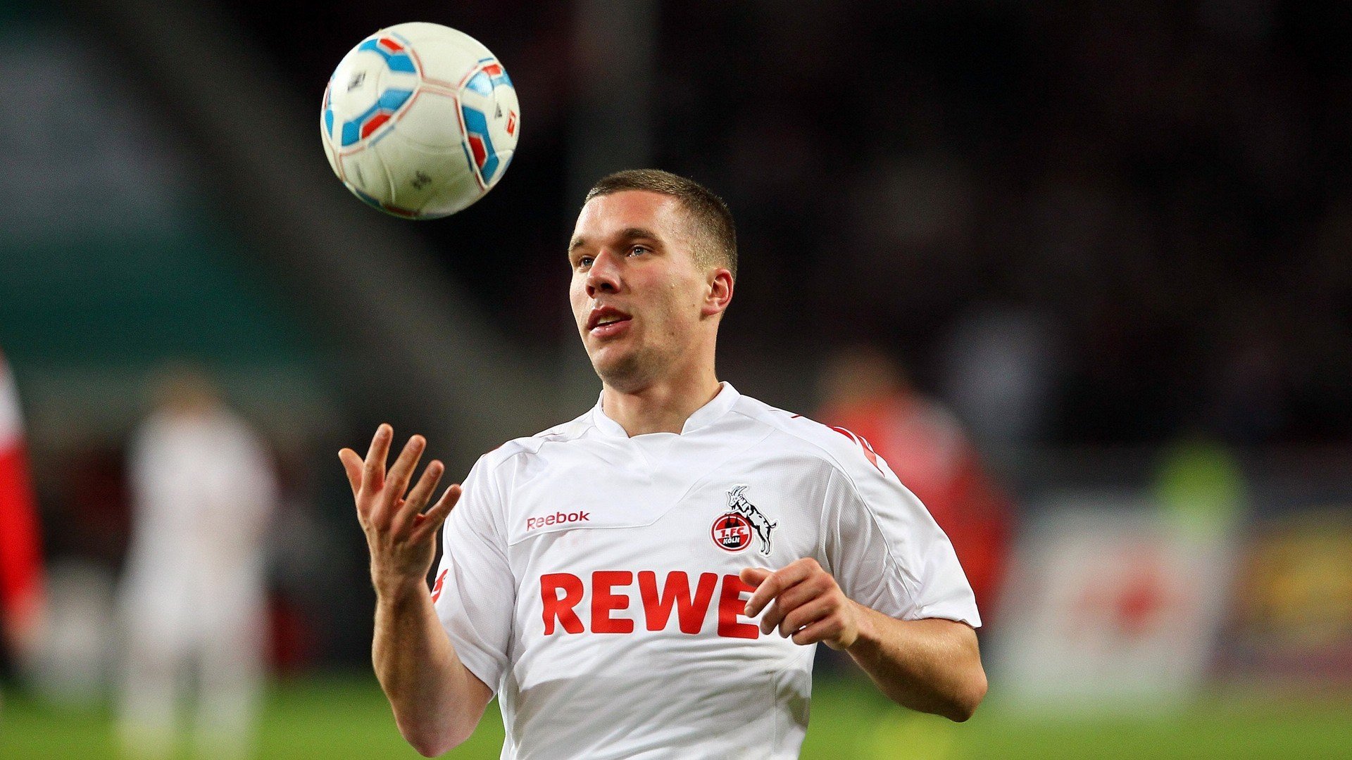 塞维利亚保持连续胜利,冲击欧洲比赛资格