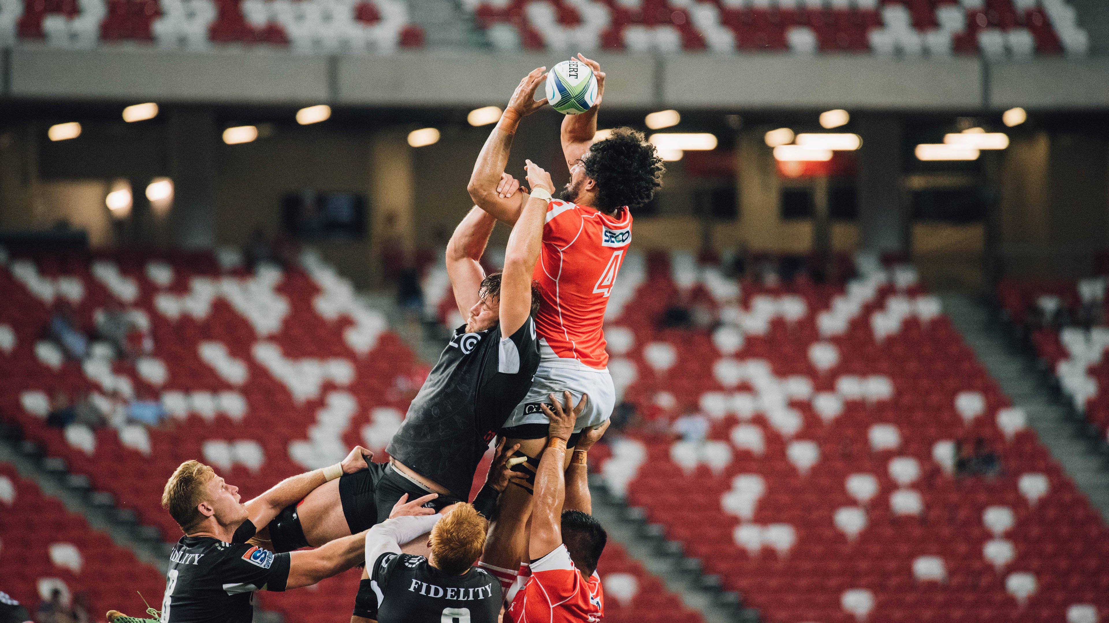 极限铁三“挪威模式”再赢奖牌 零度湖水+山地骑行+马拉松跑被称“疯子赛事”